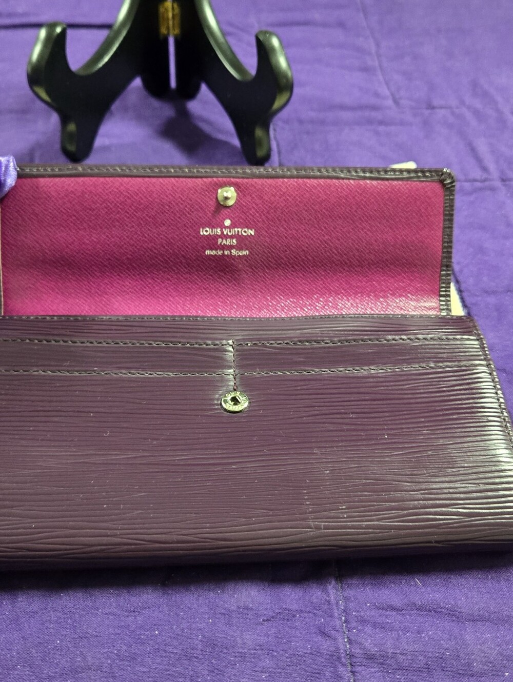 Louis Vuitton Plum Epi Leather Clutch Wallet - Picture 11 of 15